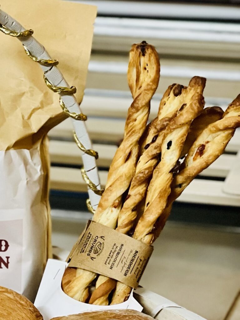 Sourdough garlic sticks (6)